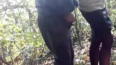 Трах студентки на открытом воздухе с незнакомым мужиком