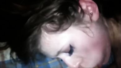 Преподаватель кривым писюном присунул стройной студентке в анус и пилотку